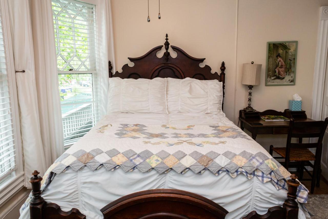 The Charleston Inn Hendersonville Nc Eksteriør bilde